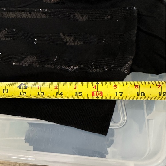 Banana Republic Sequined Striped Merino Wool 3/4 Sleeve Black Sweater Medium - Picture 10 of 16